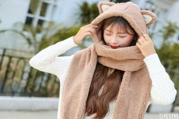 冬天戴帽子有什么好處 冬天可以戴什么帽子 冬天戴帽子有什么好處 冬天可以戴什么帽子