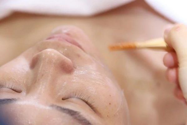 紅色痘印應(yīng)該怎么消除 消除紅色痘印的方法 紅色痘印應(yīng)該怎么消除 消除紅色痘印的方法