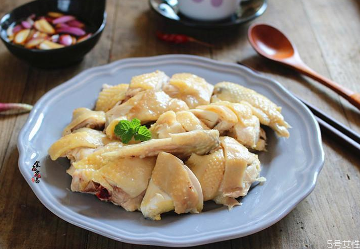 白切雞制作方法 白切雞竅門 白切雞制作方法 白切雞竅門