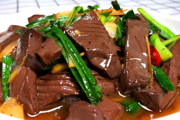 豬血怎么炒又嫩又好吃 制作美味豬血的秘訣 豬血怎么炒又嫩又好吃 制作美味豬血的秘訣