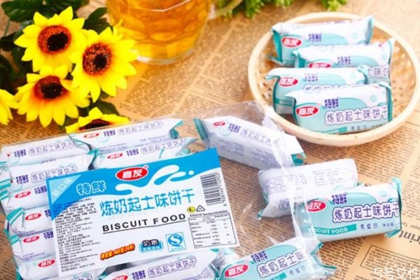 做餅干可以用煉乳嗎 煉乳是用來做什么的 做餅干可以用煉乳嗎 煉乳是用來做什么的