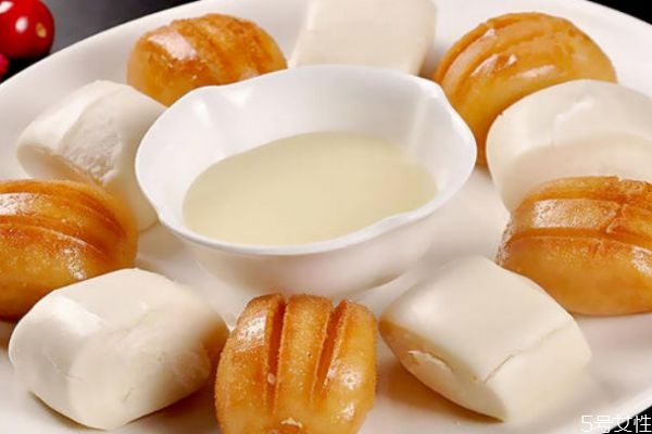 做餅干可以用煉乳嗎 煉乳是用來做什么的 做餅干可以用煉乳嗎 煉乳是用來做什么的