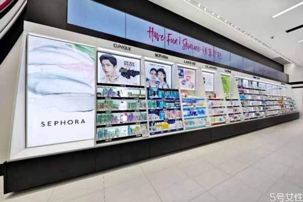 絲芙蘭和專柜哪個體驗好 絲芙蘭屬于什么檔次 絲芙蘭和專柜哪個體驗好 絲芙蘭屬于什么檔次