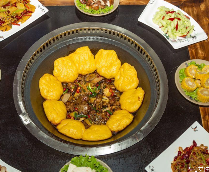 柴火雞用什么雞好 家庭版柴火雞的做法 柴火雞用什么雞好 家庭版柴火雞的做法