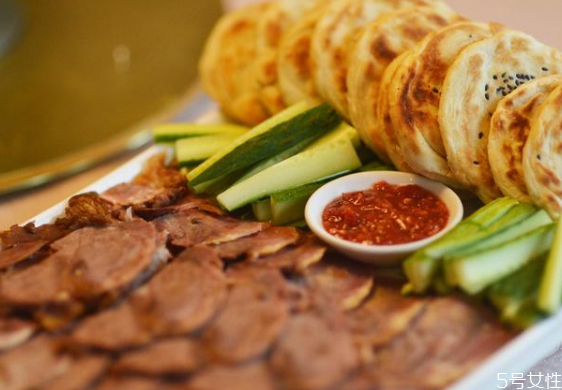 驢肉火燒里面是驢肉嗎 驢肉火燒哪里最正宗 驢肉火燒里面是驢肉嗎 驢肉火燒哪里最正宗