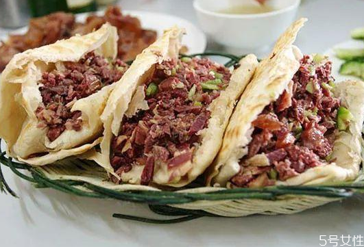 驢肉火燒的火燒怎么做 河間驢肉火燒的做法 驢肉火燒的火燒怎么做 河間驢肉火燒的做法