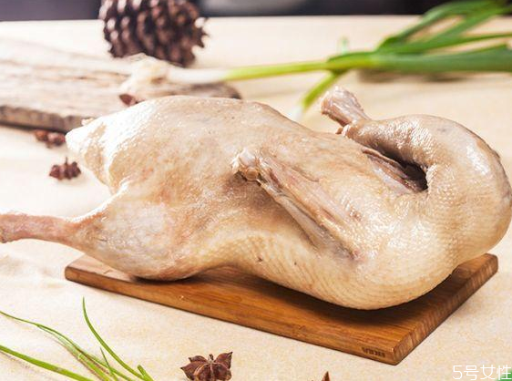 鹽水鴨怎么吃 鹽水鴨要不要加熱吃 鹽水鴨怎么吃 鹽水鴨要不要加熱吃