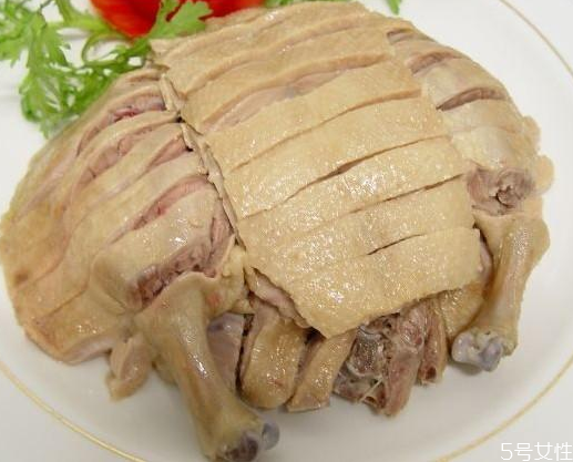 鹽水鴨臭味正常嗎 為什么鹽水鴨發(fā)臭 鹽水鴨臭味正常嗎 為什么鹽水鴨發(fā)臭