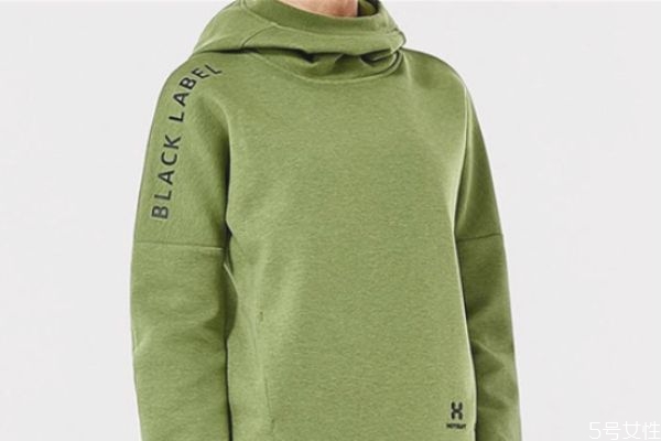 套頭衣服領(lǐng)子小怎么辦 圓領(lǐng)小了如何改大 套頭衣服領(lǐng)子小怎么辦 圓領(lǐng)小了如何改大