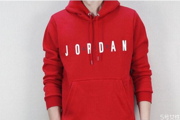 套頭衣服領(lǐng)子小怎么辦 圓領(lǐng)小了如何改大 套頭衣服領(lǐng)子小怎么辦 圓領(lǐng)小了如何改大