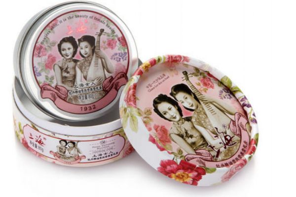 雪花膏應(yīng)該擦什么部位 雪花膏的正確用法 雪花膏應(yīng)該擦什么部位 雪花膏的正確用法