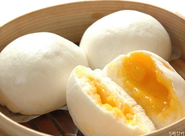 奶黃包的餡是什么 奶黃包的餡怎么做 奶黃包的餡是什么 奶黃包的餡怎么做
