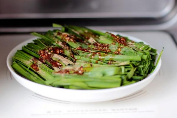 如何用微波爐做韭菜 用微波爐做韭菜的方法 如何用微波爐做韭菜 用微波爐做韭菜的方法