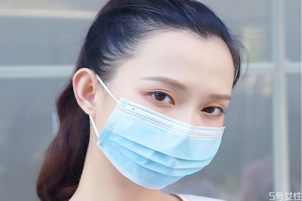 戴口罩起痘痘怎么辦 戴口罩怎么避免長(zhǎng)痘 戴口罩起痘痘怎么辦 戴口罩怎么避免長(zhǎng)痘