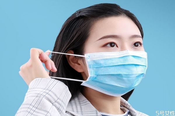 口罩顏色深好還是淺好 一次性醫(yī)用口罩a型和b型的區(qū)別 口罩顏色深好還是淺好 一次性醫(yī)用口罩a型和b型的區(qū)別