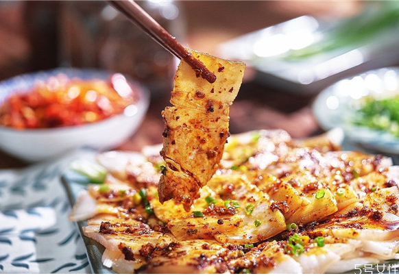 蒜泥白肉的汁怎么調(diào) 蒜泥白肉最正宗的做法 蒜泥白肉的汁怎么調(diào) 蒜泥白肉最正宗的做法