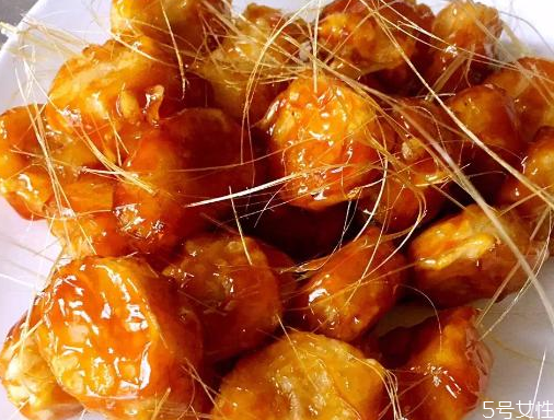 拔絲土豆怎么拔不起絲 正宗拔絲土豆的做法 拔絲土豆怎么拔不起絲 正宗拔絲土豆的做法