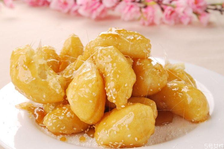 拔絲土豆用什么淀粉 拔絲土豆沒有淀粉能做嗎 拔絲土豆用什么淀粉 拔絲土豆沒有淀粉能做嗎