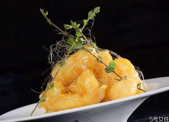 拔絲土豆用什么淀粉 拔絲土豆沒有淀粉能做嗎 拔絲土豆用什么淀粉 拔絲土豆沒有淀粉能做嗎