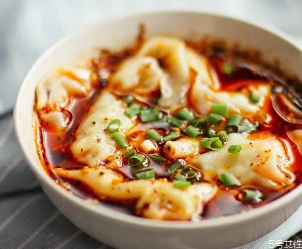 抄手餡怎么調(diào)才好吃 抄手餡的做法 抄手餡怎么調(diào)才好吃 抄手餡的做法