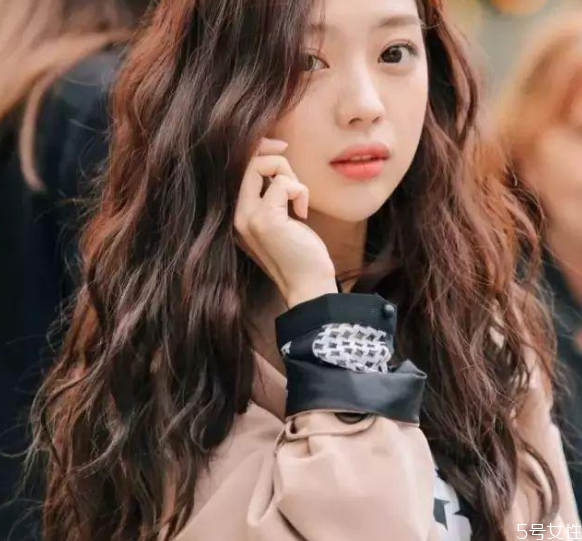 水波紋好看還是蛋卷燙 水波紋和蛋卷頭區(qū)別 水波紋好看還是蛋卷燙 水波紋和蛋卷頭區(qū)別