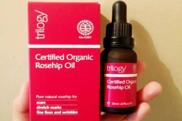 Trilogy玫瑰果油油皮能用嗎 Trilogy玫瑰果油油皮會油嗎 Trilogy玫瑰果油油皮能用嗎 Trilogy玫瑰果油油皮會油嗎