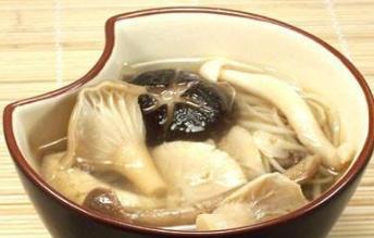 經(jīng)常吃蘑菇好嗎 經(jīng)常吃蘑菇的好處 經(jīng)常吃蘑菇好嗎 經(jīng)常吃蘑菇的好處