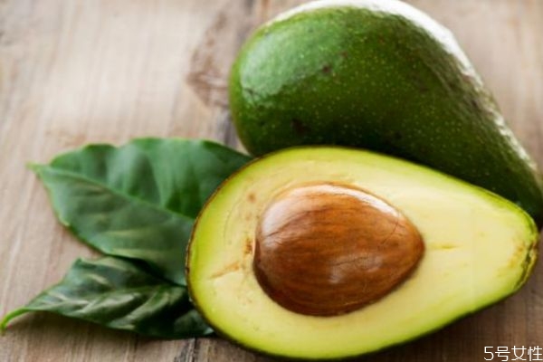 哪些人不適合吃牛油果 吃牛油果的最佳時(shí)間