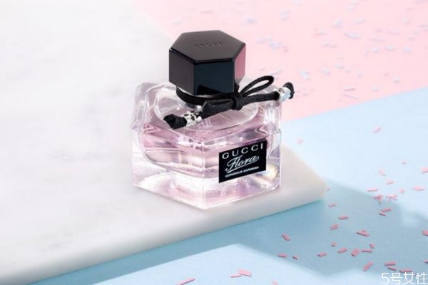 梔子花味的香水好聞嗎 梔子花味的香水有哪些 梔子花味的香水好聞嗎 梔子花味的香水有哪些