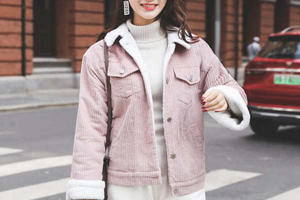 胖人適合穿燈芯絨外套嗎 胖人穿燈芯絨外套好看嗎 胖人適合穿燈芯絨外套嗎 胖人穿燈芯絨外套好看嗎