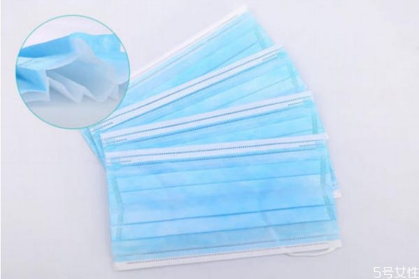 一次性醫(yī)用口罩打開有味道正常嗎 口罩異味的來源總結(jié) 一次性醫(yī)用口罩打開有味道正常嗎 口罩異味的來源總結(jié)