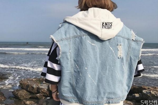 牛仔外套發(fā)黃干洗店可以洗嗎 牛仔衣變黃可以恢復嗎 牛仔外套發(fā)黃干洗店可以洗嗎 牛仔衣變黃可以恢復嗎