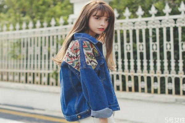 牛仔外套發(fā)黃干洗店可以洗嗎 牛仔衣變黃可以恢復嗎 牛仔外套發(fā)黃干洗店可以洗嗎 牛仔衣變黃可以恢復嗎