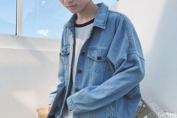 牛仔外套發(fā)黃干洗店可以洗嗎 牛仔衣變黃可以恢復嗎 牛仔外套發(fā)黃干洗店可以洗嗎 牛仔衣變黃可以恢復嗎