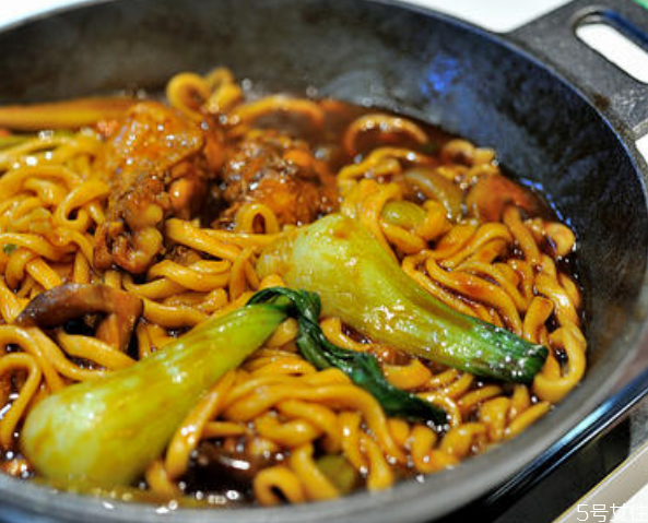 燜面成坨了怎么回事 燜面竅門 燜面成坨了怎么回事 燜面竅門