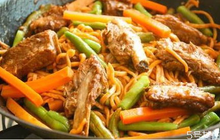 燜面成坨了怎么回事 燜面竅門 燜面成坨了怎么回事 燜面竅門