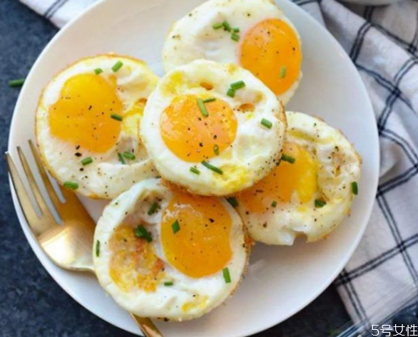 煎荷包蛋怎么不粘鍋 煎荷包蛋的做法竅門 煎荷包蛋怎么不粘鍋 煎荷包蛋的做法竅門