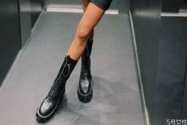 騎士靴穿不上怎么辦 騎士靴掉筒怎么辦 騎士靴穿不上怎么辦 騎士靴掉筒怎么辦