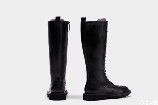 腿不直的女生能穿長筒靴嗎 長筒靴不好穿脫怎么辦 腿不直的女生能穿長筒靴嗎 長筒靴不好穿脫怎么辦