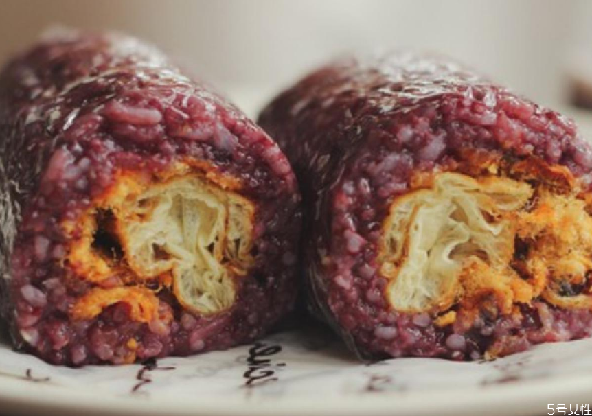 飯團可以不加熱直接吃嗎 飯團怎么加熱 飯團可以不加熱直接吃嗎 飯團怎么加熱