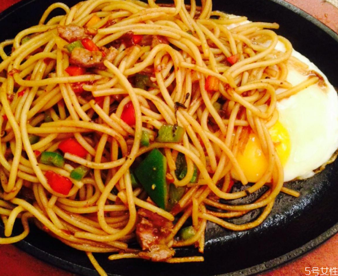 煮意大利面要蓋鍋蓋嗎 如何正確的煮意大利面 煮意大利面要蓋鍋蓋嗎 如何正確的煮意大利面