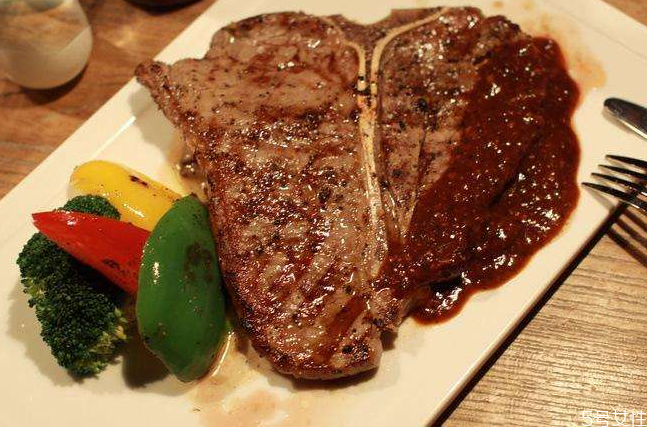 速凍牛排的醬包怎么用 速凍家庭牛排的簡(jiǎn)易做法 速凍牛排的醬包怎么用 速凍家庭牛排的簡(jiǎn)易做法