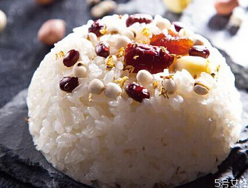 臘八飯和臘八粥的區(qū)別 臘八飯都有什么 臘八飯和臘八粥的區(qū)別 臘八飯都有什么