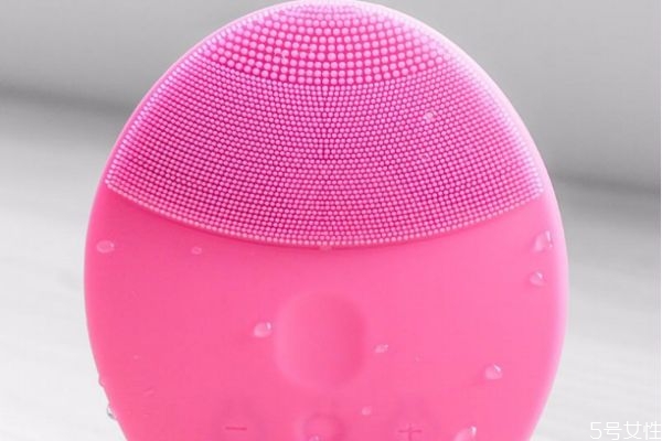 潔面儀可以當(dāng)按摩蛋用嗎 潔面儀不震動(dòng)了怎么回事 潔面儀可以當(dāng)按摩蛋用嗎 潔面儀不震動(dòng)了怎么回事