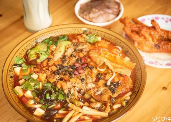 李子柒螺螄粉辣嗎 李子柒螺螄粉怎么樣 李子柒螺螄粉辣嗎 李子柒螺螄粉怎么樣