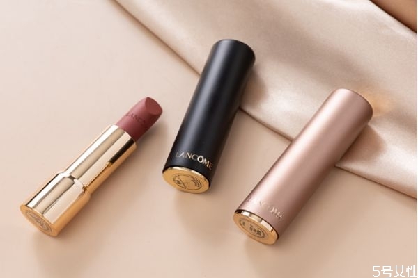 蘭蔻196口紅膏體上沒有l(wèi)ogo 蘭蔻口紅真假對(duì)照 蘭蔻196口紅膏體上沒有l(wèi)ogo 蘭蔻口紅真假對(duì)照