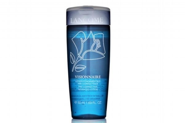 蘭蔻美容液和化妝水的區(qū)別 蘭蔻美容液和凝露水的區(qū)別 蘭蔻美容液和化妝水的區(qū)別 蘭蔻美容液和凝露水的區(qū)別