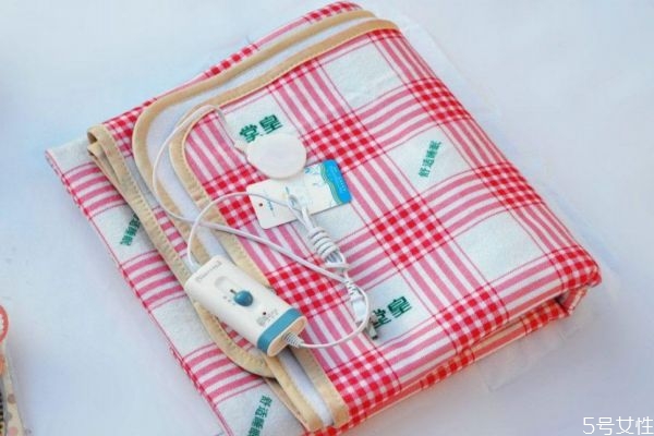 電熱毯幾檔最熱 電熱毯高溫開多長時(shí)間會(huì)著火 電熱毯幾檔最熱 電熱毯高溫開多長時(shí)間會(huì)著火