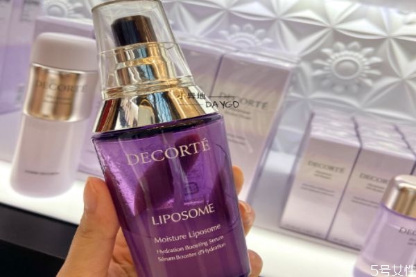 美容液是精華還是乳液 美容液的作用和功效 美容液是精華還是乳液 美容液的作用和功效