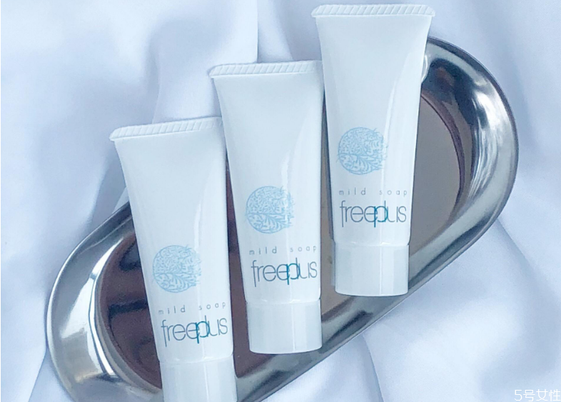 芙麗芳絲洗面奶味道怎么怪怪的 芙麗芳絲洗面奶正品味道 芙麗芳絲洗面奶味道怎么怪怪的 芙麗芳絲洗面奶正品味道